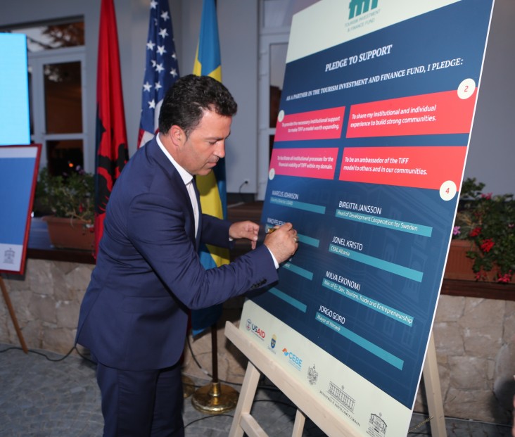 Albanian Deputy Prime Minister Niko Pelesh signed a pledge of support for the Tourism Investment Finance Fund.