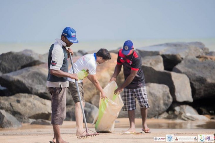 Celebrating World Ocean Day with a beach clean up