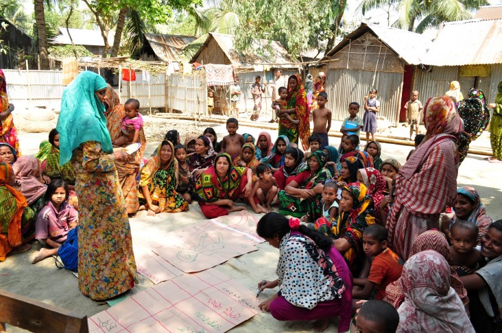 A community action group in Lakhai Upazila, Bangladesh meets monthly to discuss health concerns and healthy behaviors around pregnancy.