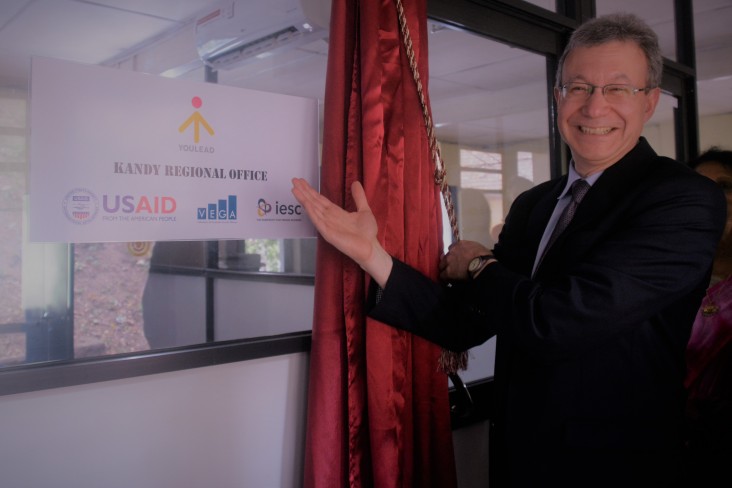 Visiting U.S. Department of State Deputy Assistant Secretary for South and Central Asian Affairs, Daniel Rosenblum opened a YouLead office in Kandy