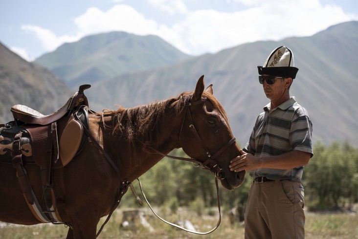 USAID предоставил снаряжение для безопасных конных туров