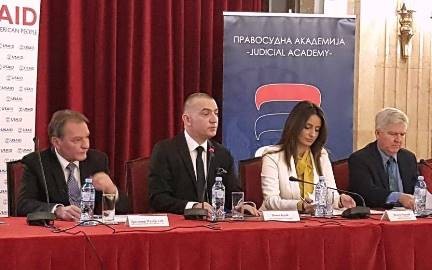 USAID i Pravosudna akademija svečano obeležili napredak Srbije ka profesionalnijem pravosuđu 