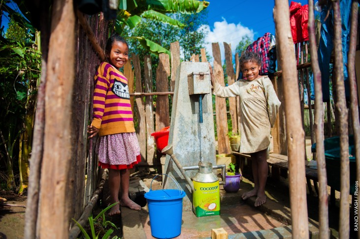 The United States Government has officially launched the opening of new clean water systems in two communes that brings fresh, clean water to over 10,000 people. 