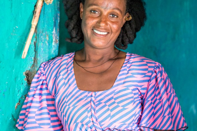 Borrowing with confidence. Thanks to her USAID-supported VESA (village economic and social association) and its chairperson Etsay Wayu, single mother Sindayo Belay gained the knowledge, skills, and confidence she needed to take a loan and turn her life around.