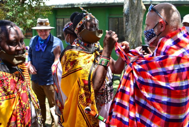 USAID is partnering with Mara Conservancies to address the historical disenfranchisement of women in Maasai Mara and create space for women in conservation. Acting Administrator Barsa joined Mara Women’s Forum leaders to discuss how USAID is advancing women’s development in the Mara.
