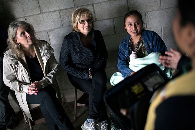Rep. Diane Black (R-TN) and Rep. Renee Ellmers (R-NC) meet with a participant of USAID’s PlanFam program.