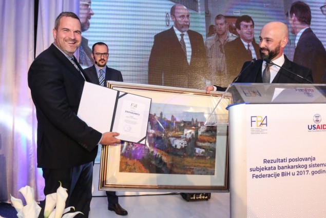 USAID receives award from Banking Agency of the Federation of Bosnia and Herzegovina for support to banking sector