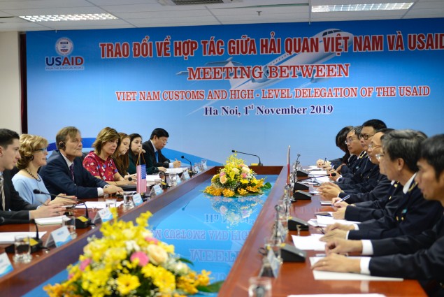 Deputy Administrator Glick and General Department of Vietnam Customs (GDVC) Director-General Nguyen Van Can held discussions in Hanoi on U.S.-Vietnam cooperation on trade facilitation followed by a visit to Air Cargo Terminal of Noi Bai Airport to observe GDVC interdiction efforts on illegal transshipment.