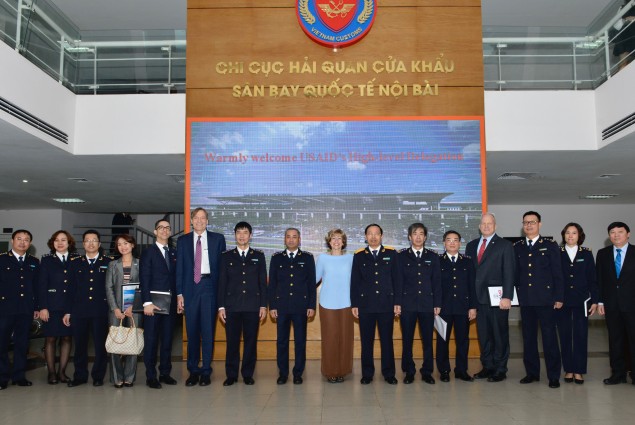 Deputy Administrator Glick and General Department of Vietnam Customs (GDVC) Director-General Nguyen Van Can held discussions in Hanoi on U.S.-Vietnam cooperation on trade facilitation followed by a visit to Air Cargo Terminal of Noi Bai Airport to observe GDVC interdiction efforts on illegal transshipment. 